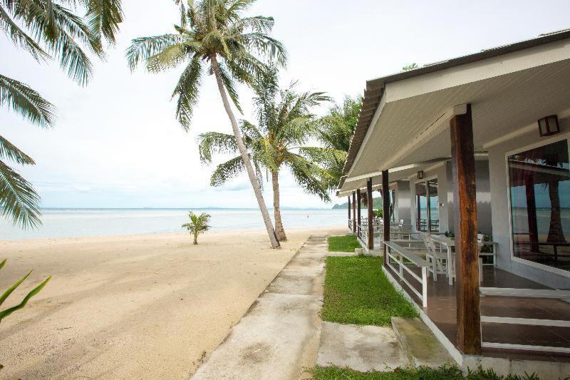 Villa Beach Access