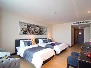 Superior Twin Room City View