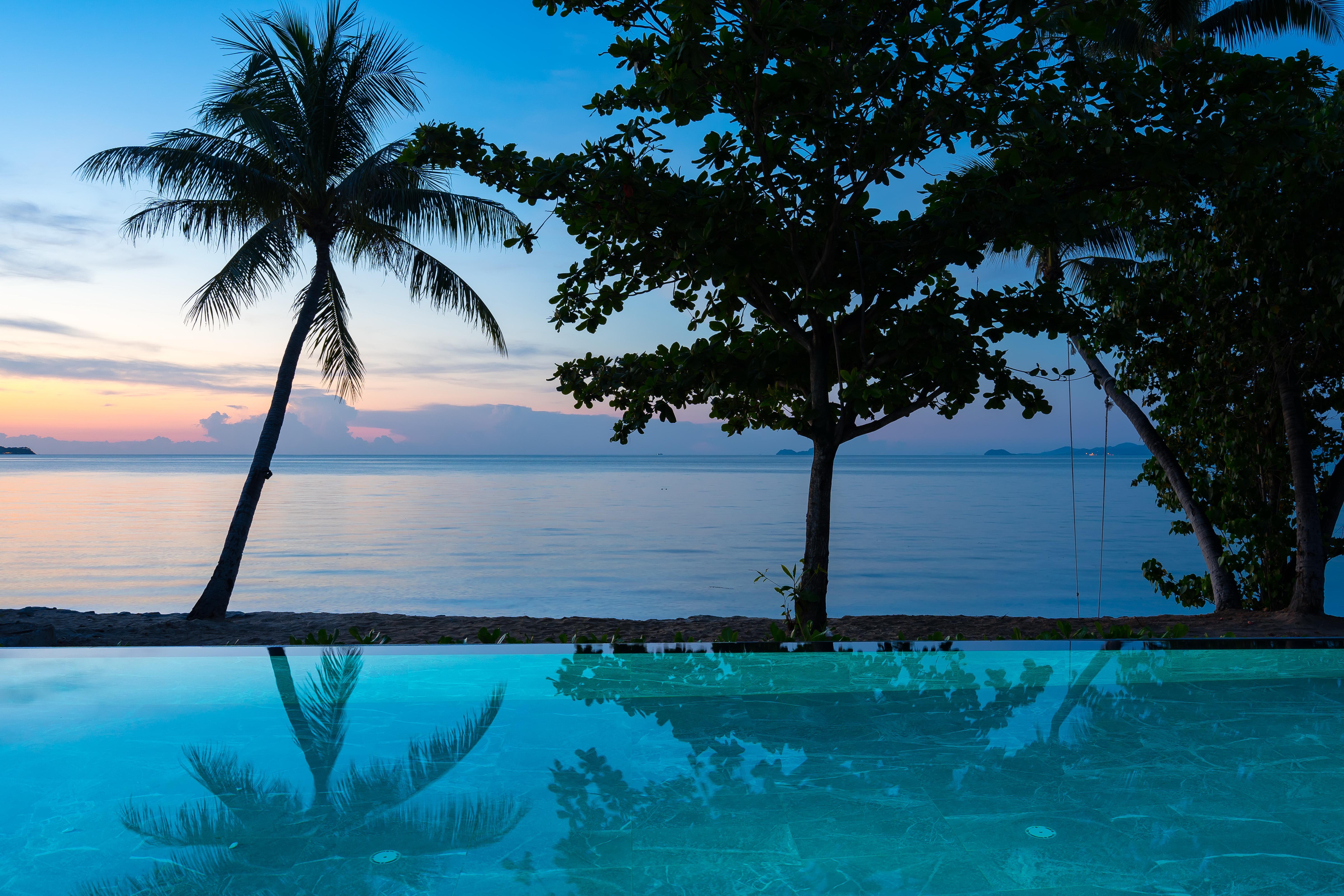 2 Bedrooms Beachfront Pool Villa