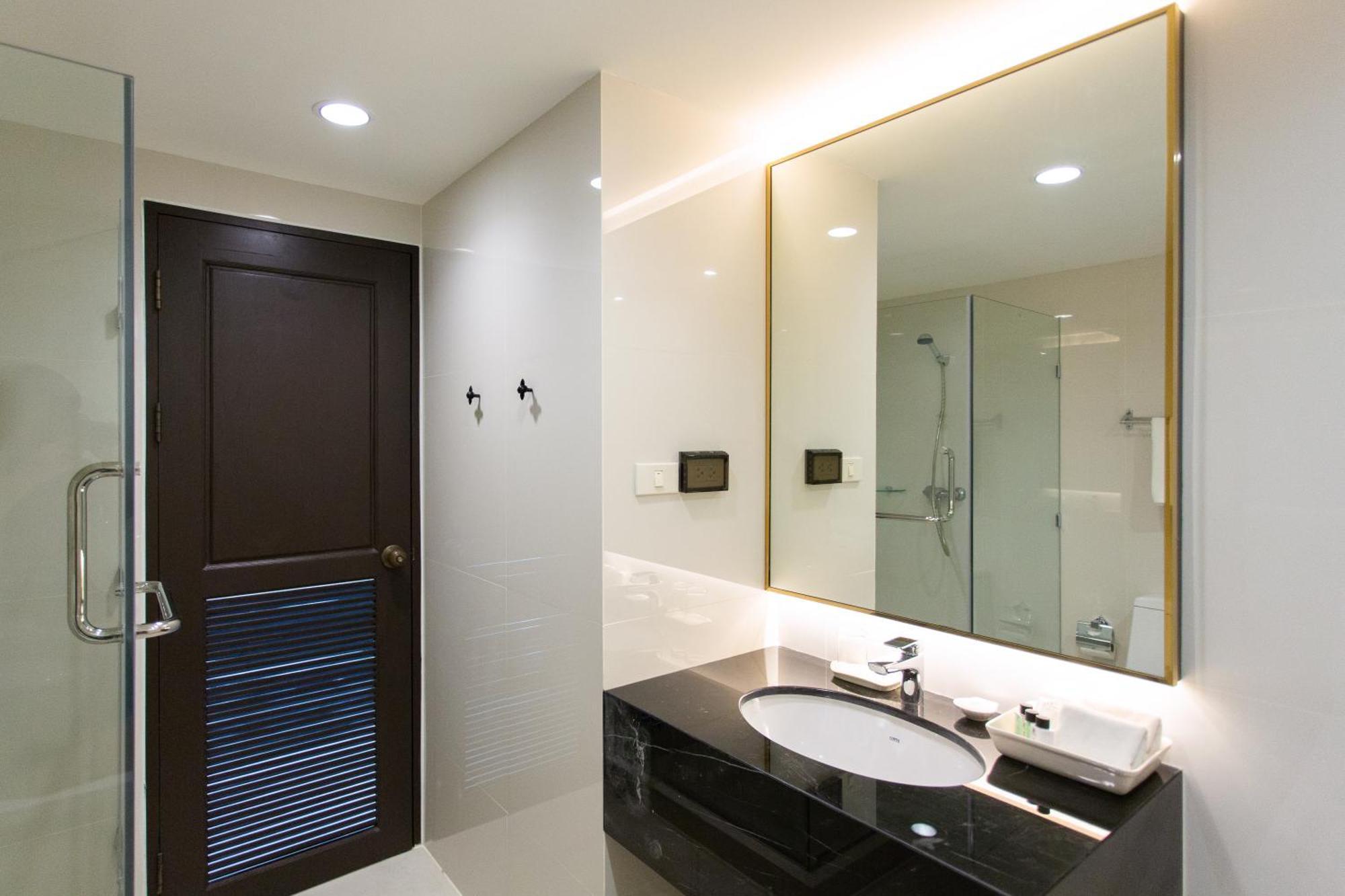 Superior Double or Twin Room Mountain View