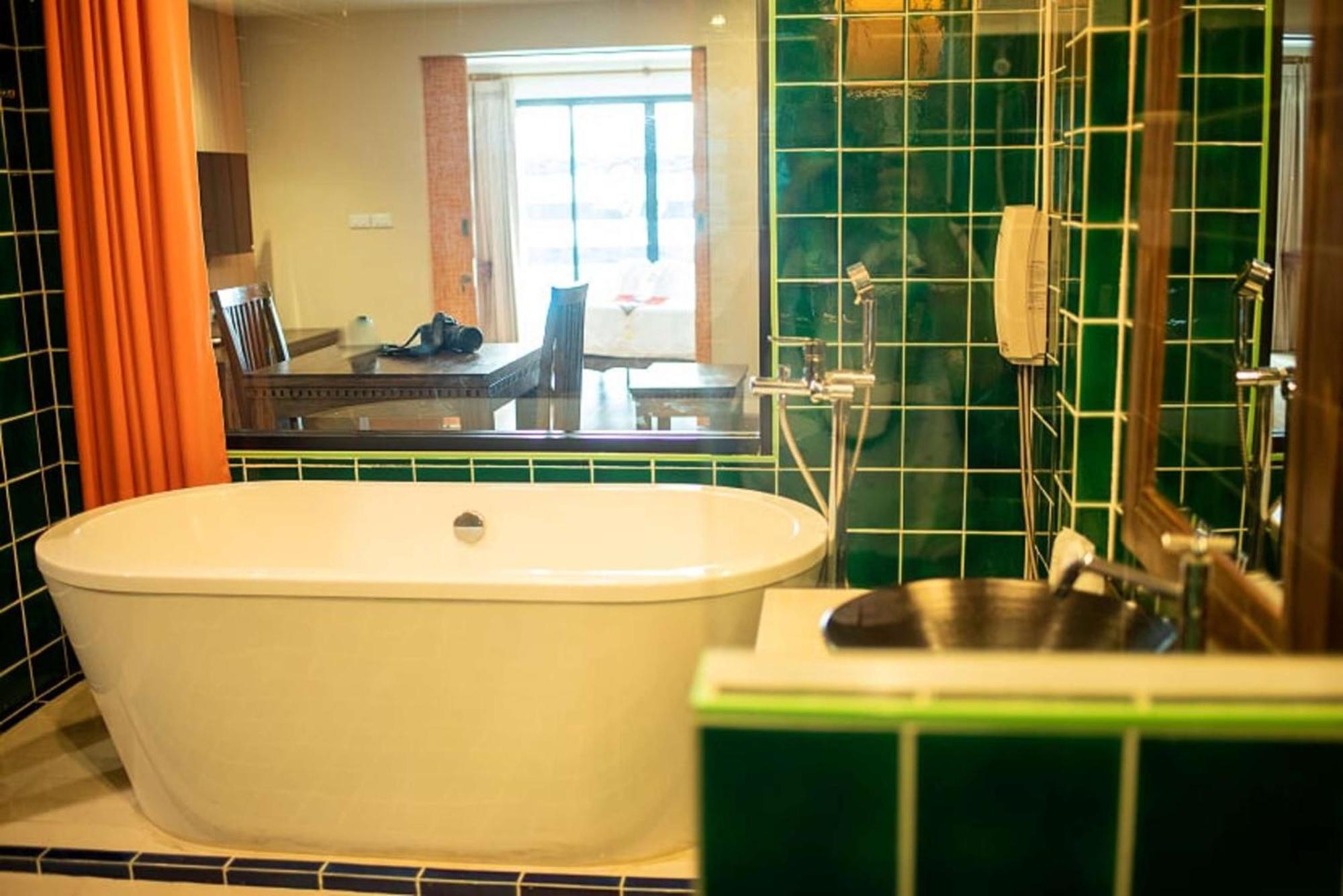 Suite with Pool View