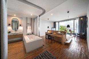 Deluxe Sea View
