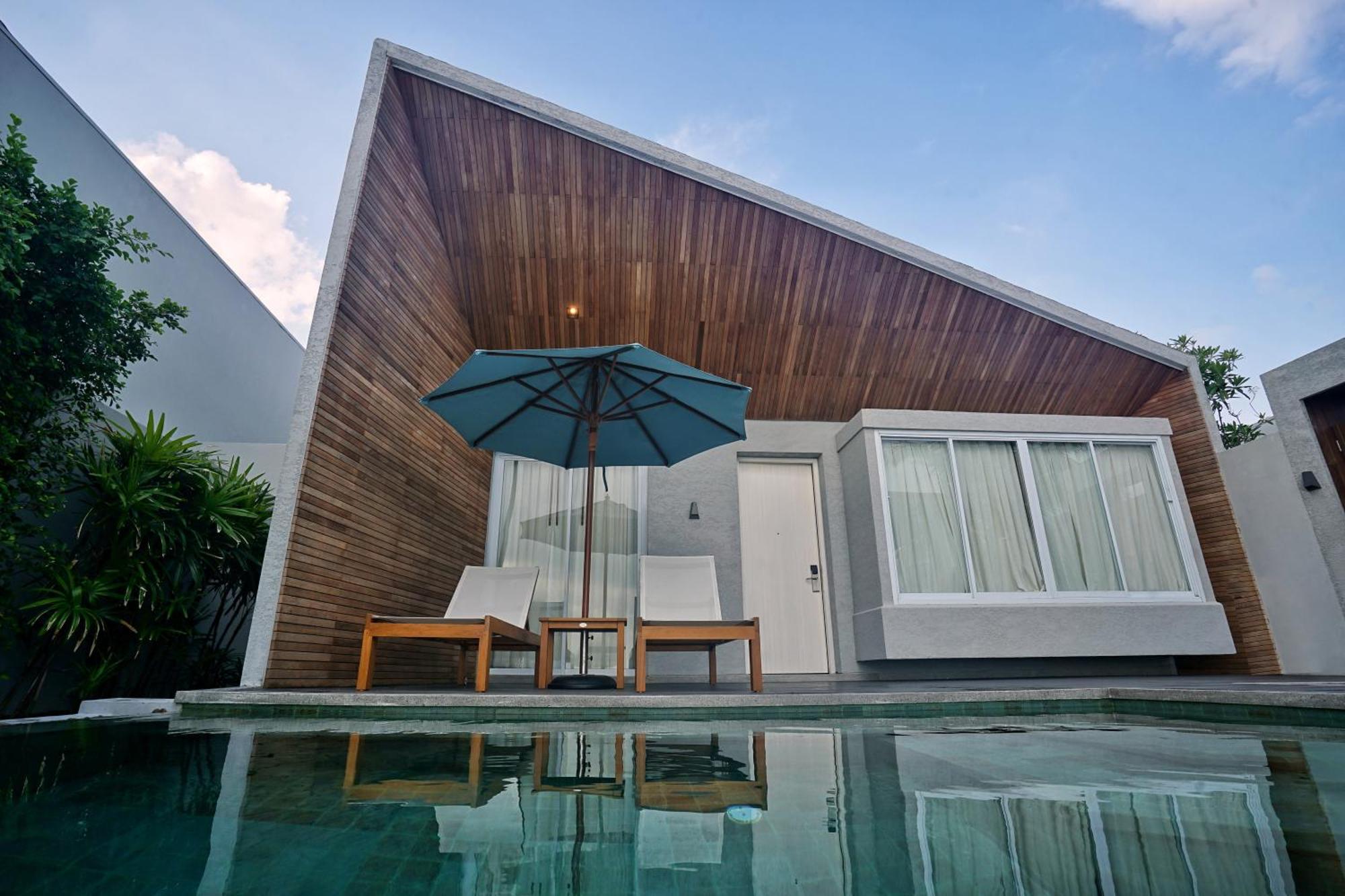 Celes Beachfront Pool Suite,1279487275:JPEG