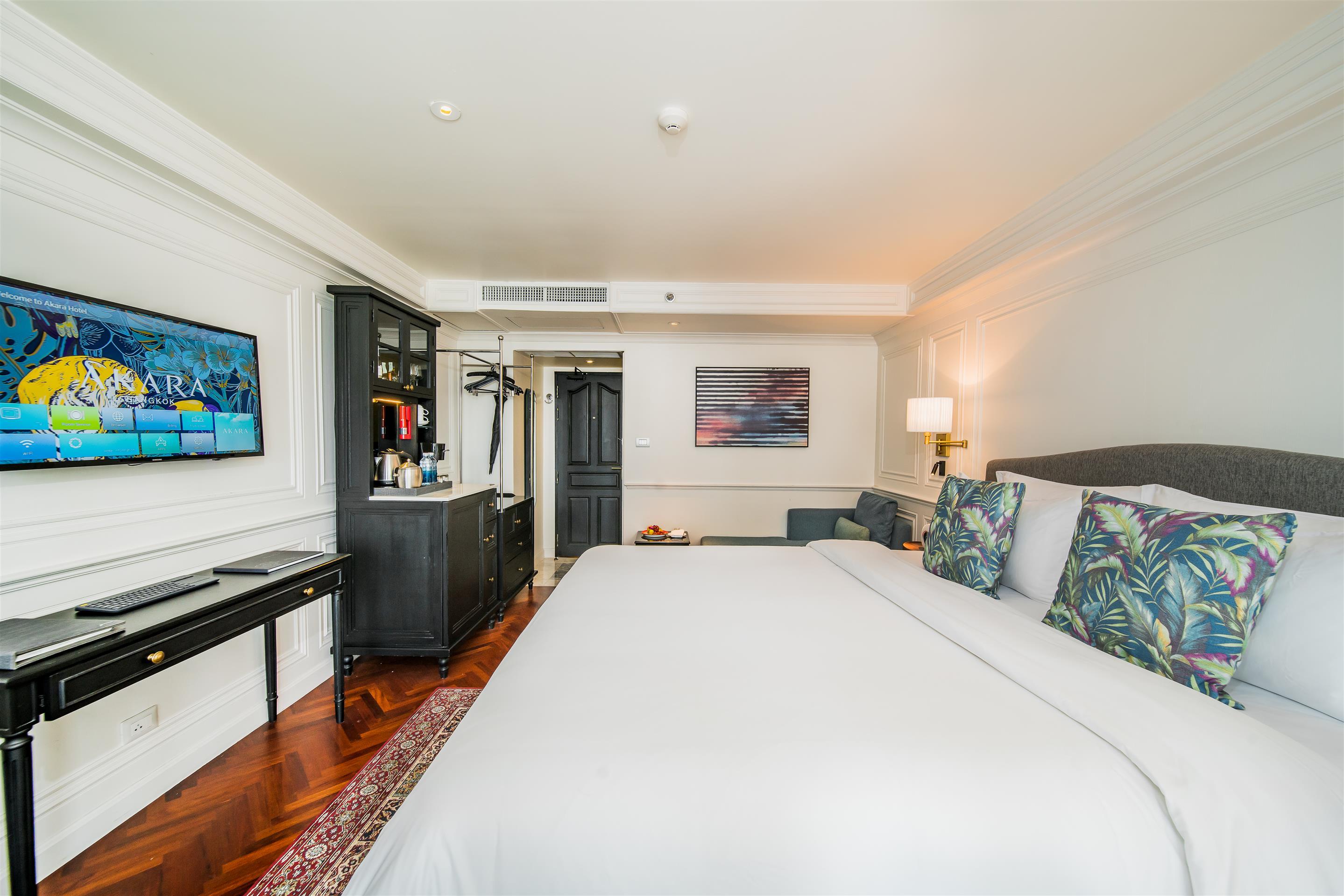 Akara Deluxe King Room