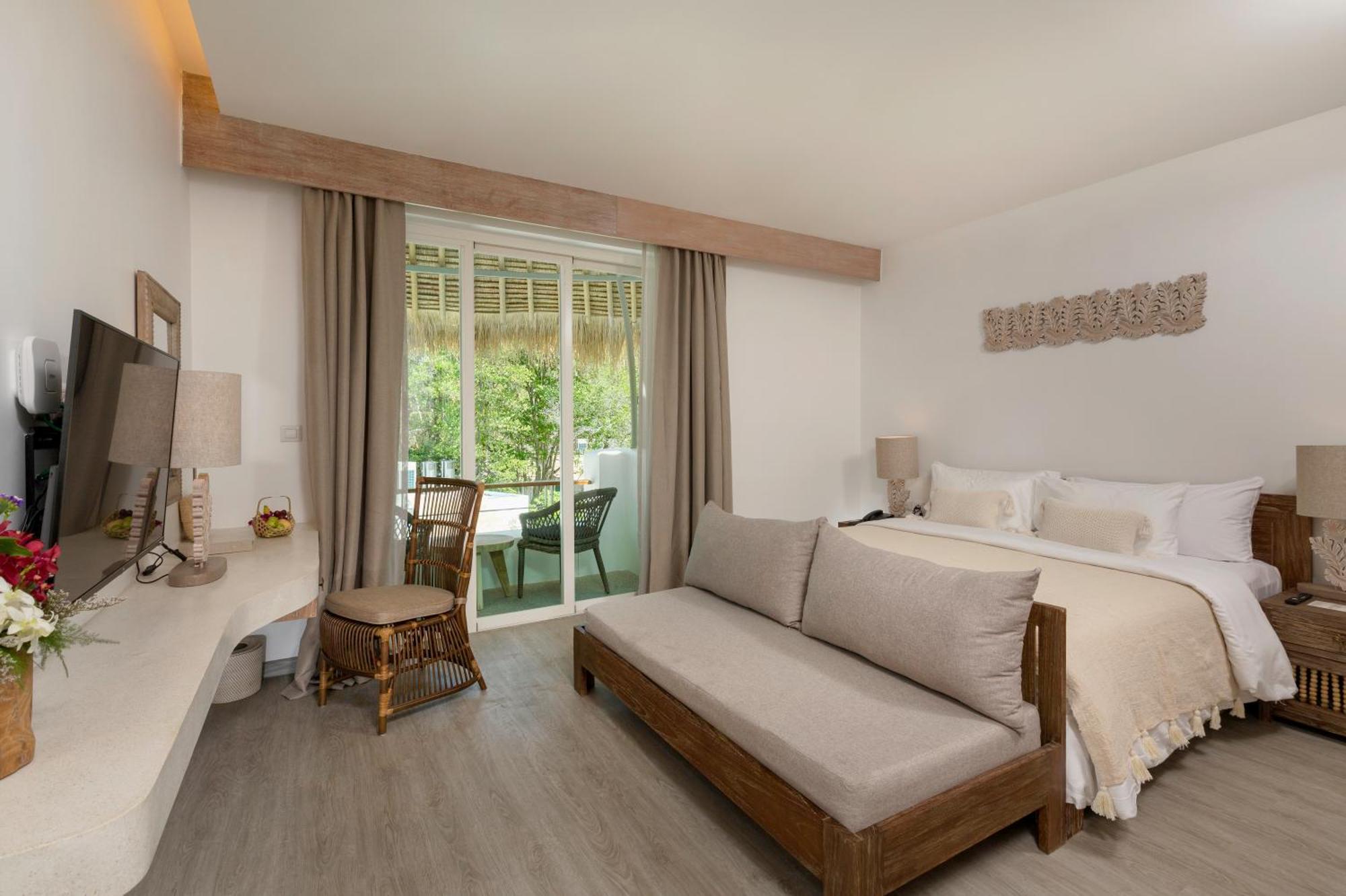 Deluxe Doppel-/Zweibettzimmer mit Balkon