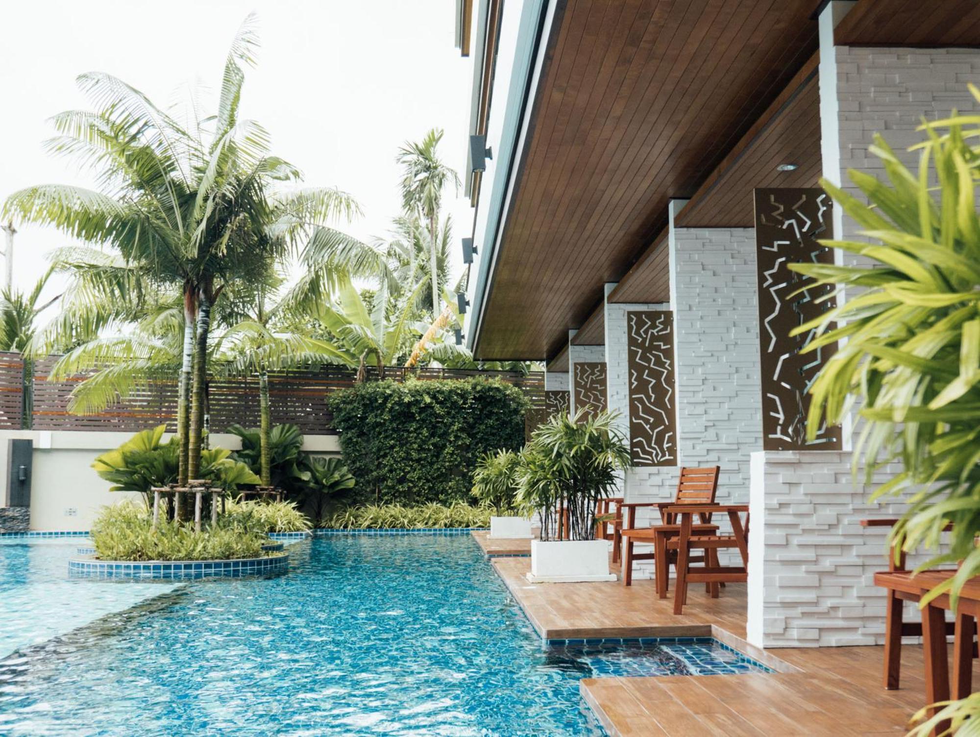 Deluxe Double Room Pool Access