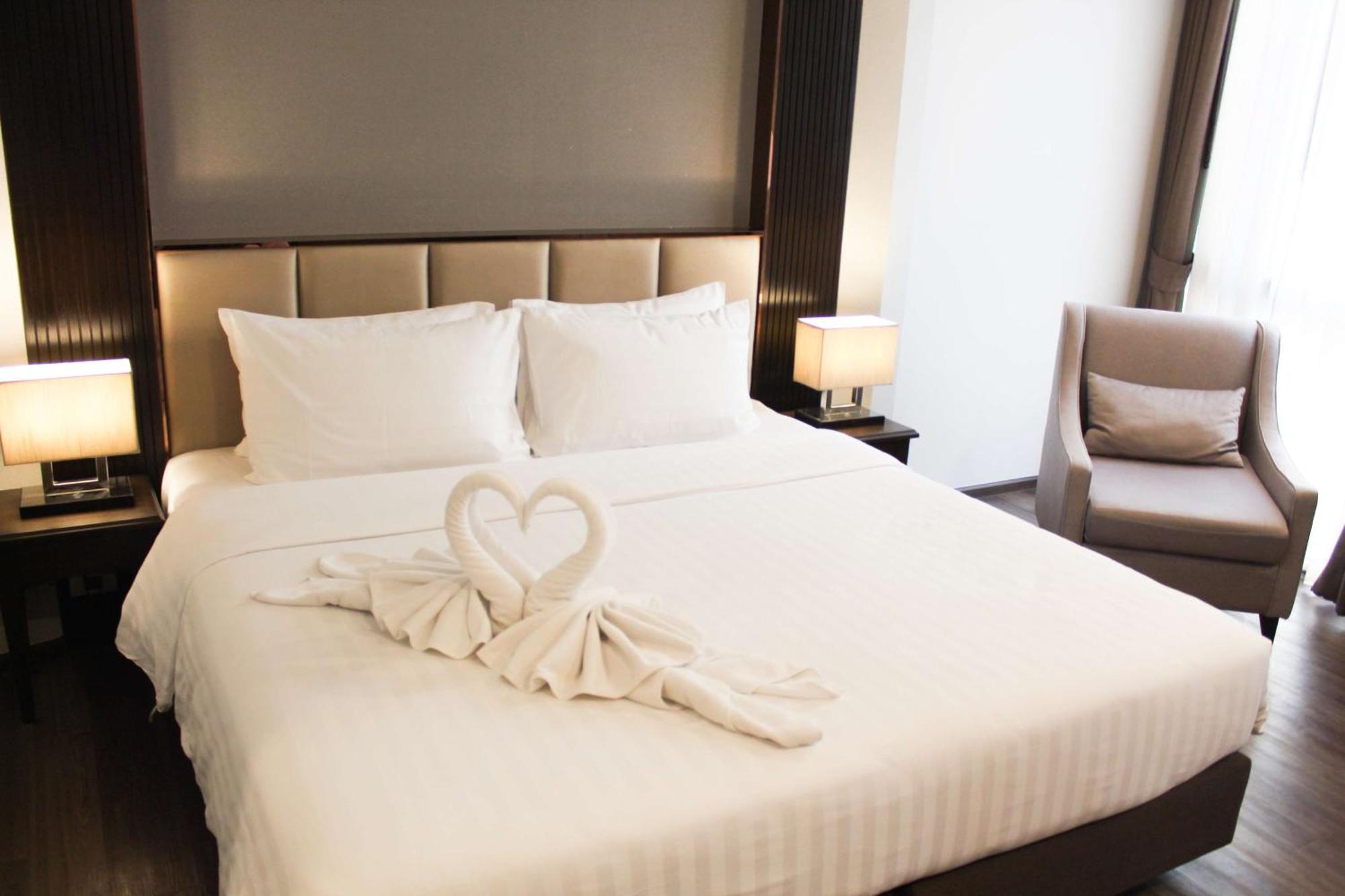 Deluxe King Room