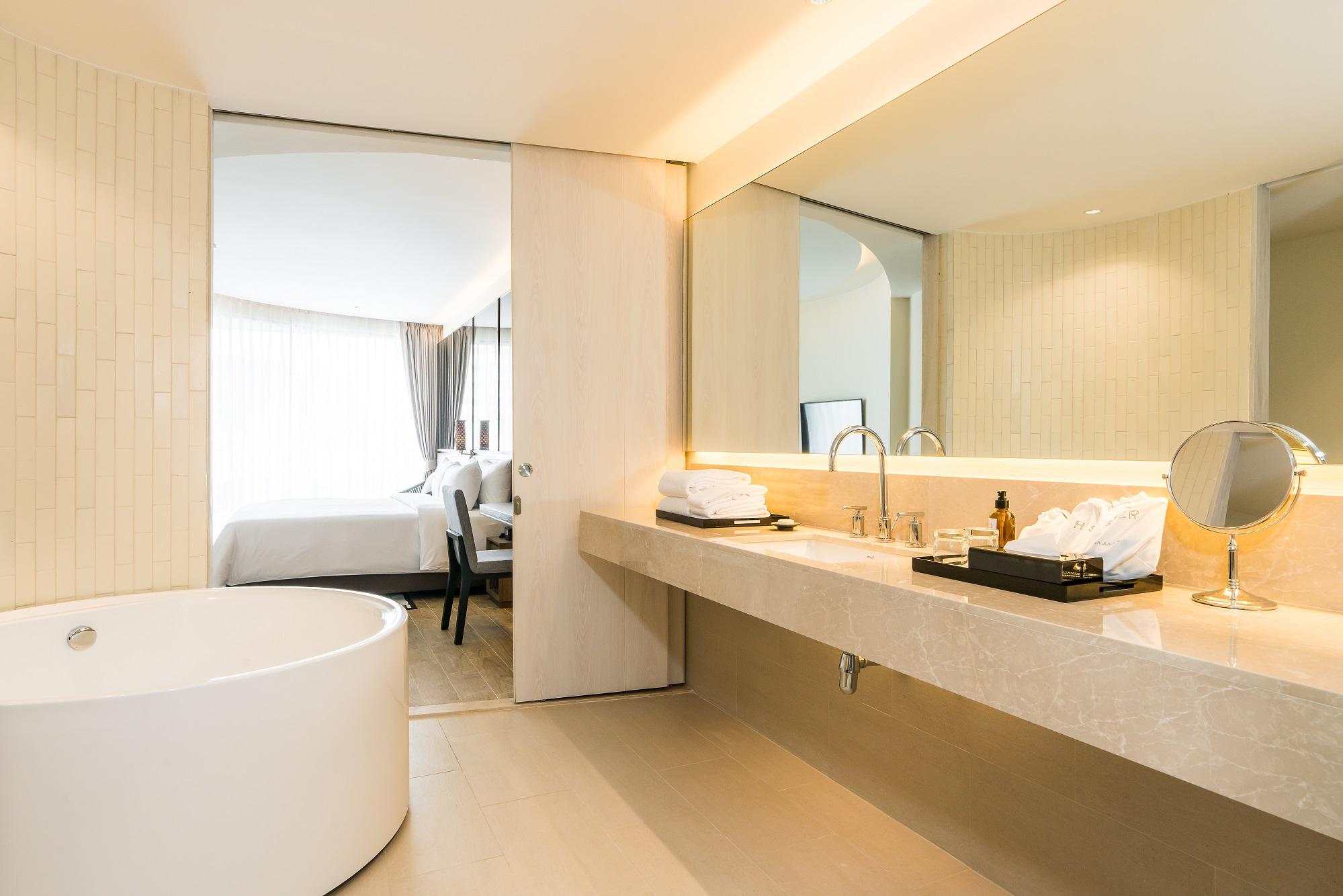 Sea View Grand Deluxe Twin room