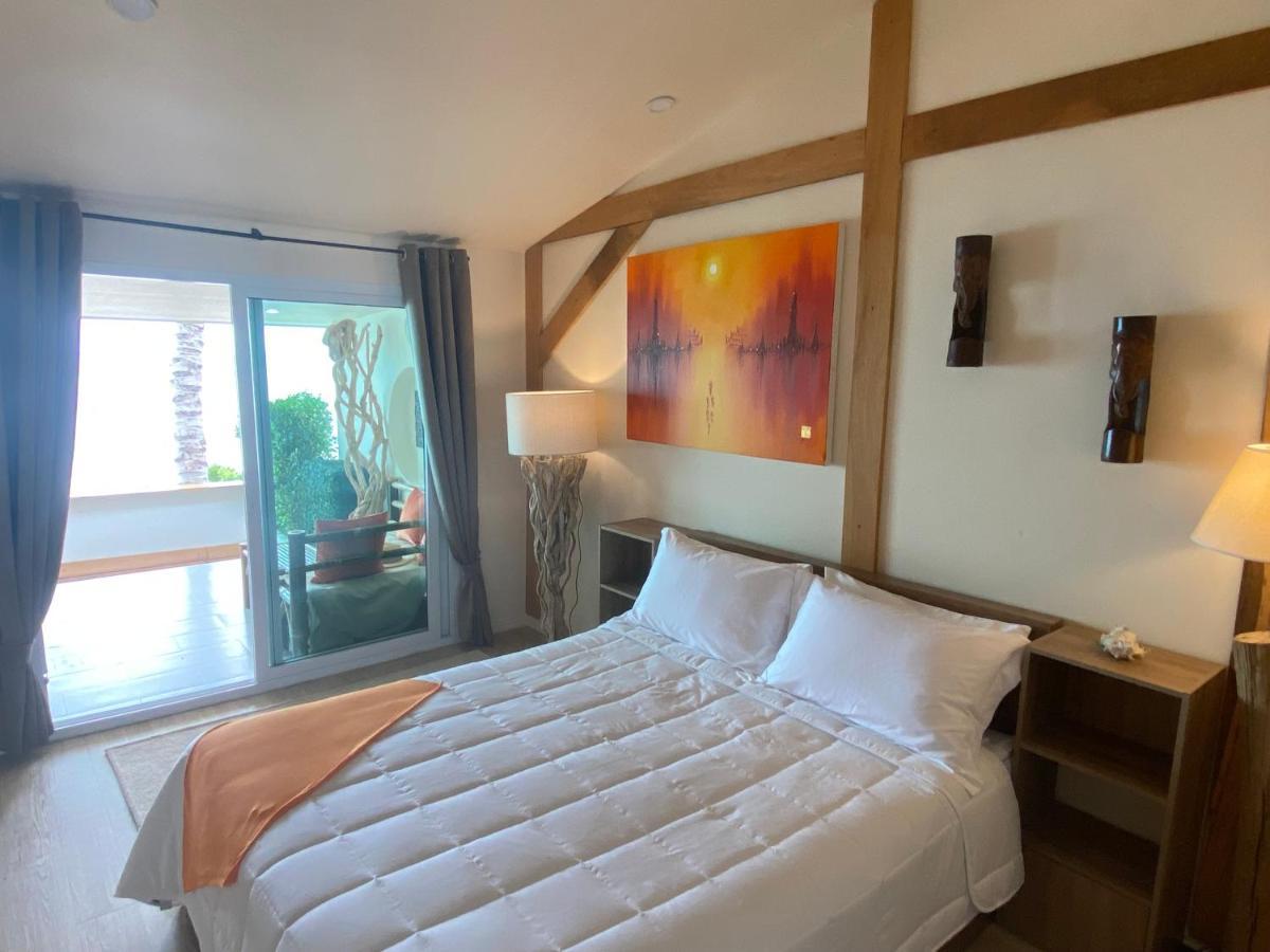 Bungalow - Beach Front