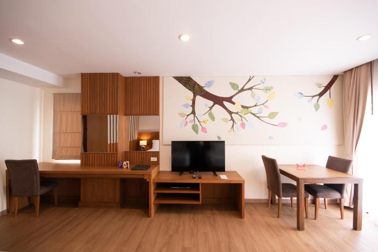 Luxury Room,1432946200:JPEG