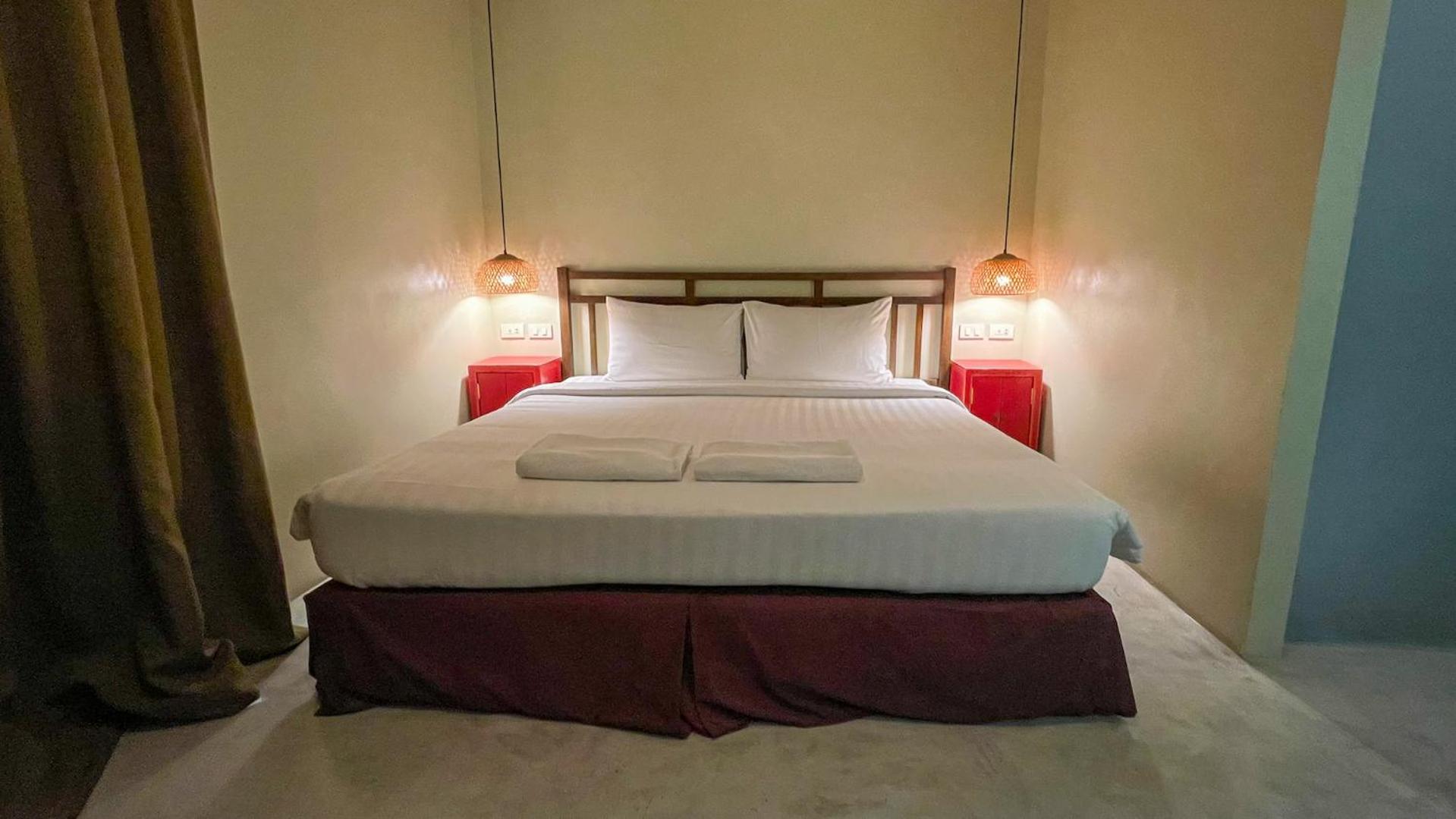 Standard King Bed