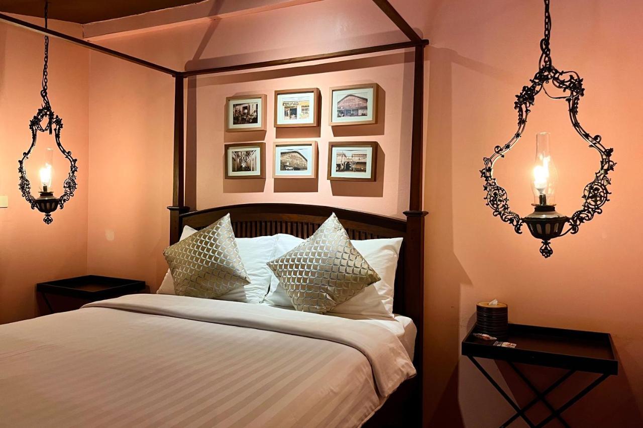 Queen Loft Suite