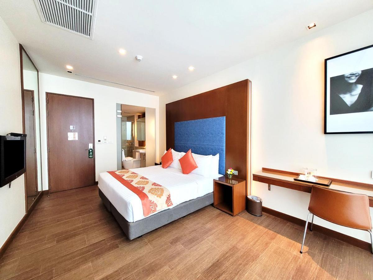 Premier Zimmer Saffron mit Kingsize-Bett