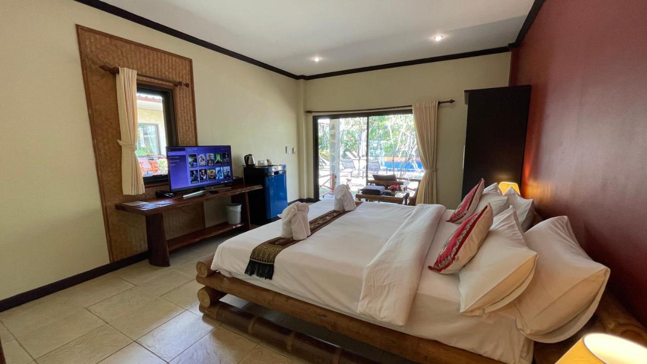 Double Room Pool View