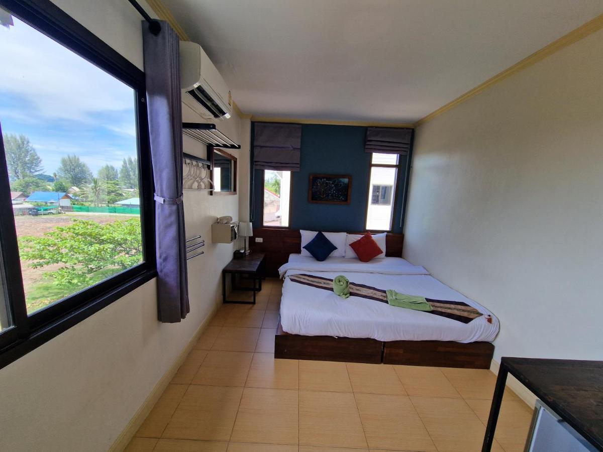 Double Room,1309155127:JPEG