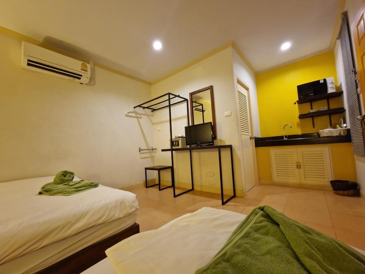 Standard Triple Room No Window