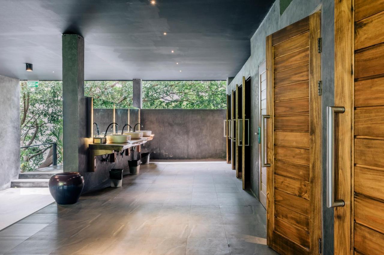 Single Room Unlimited Yoga Class Access
