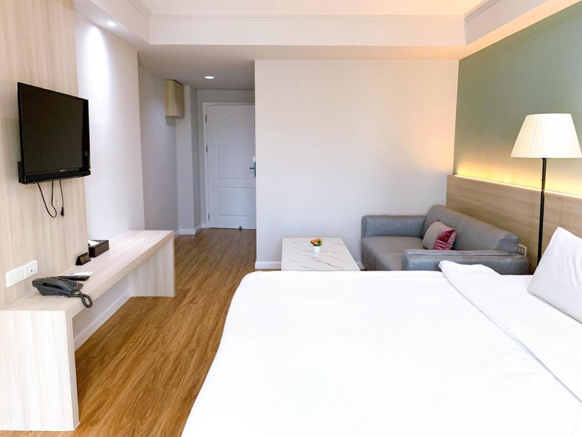 Deluxe Suite