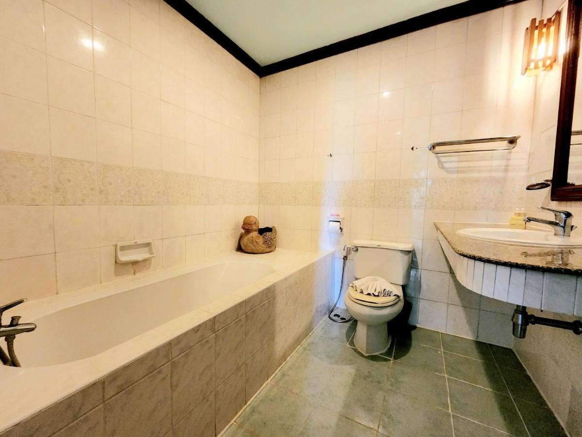 Mini Suite,1318785574:JPEG