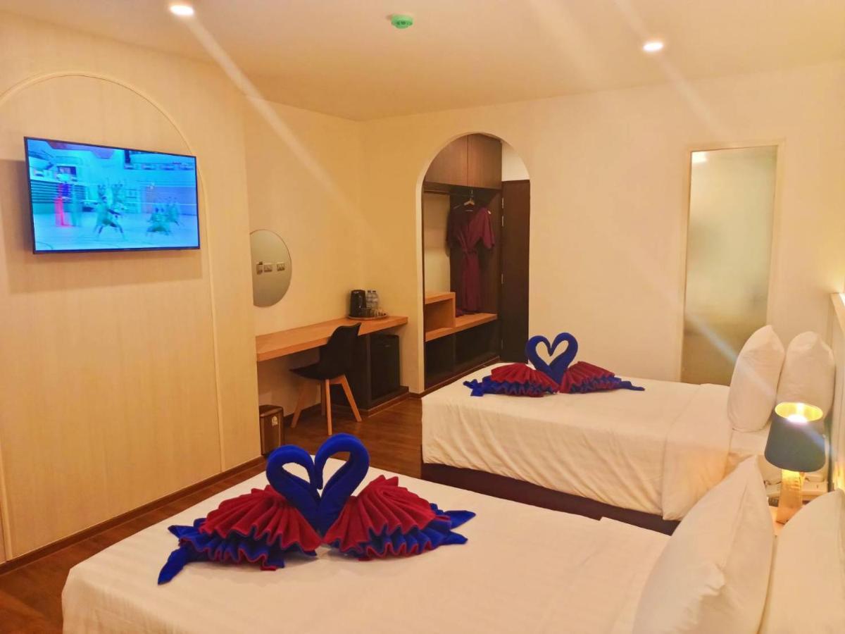 Deluxe Twin Room