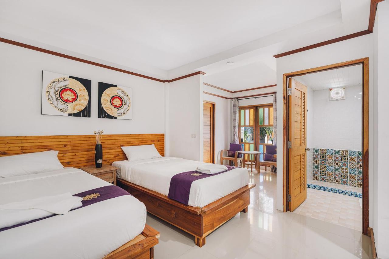 Standard Twin Room