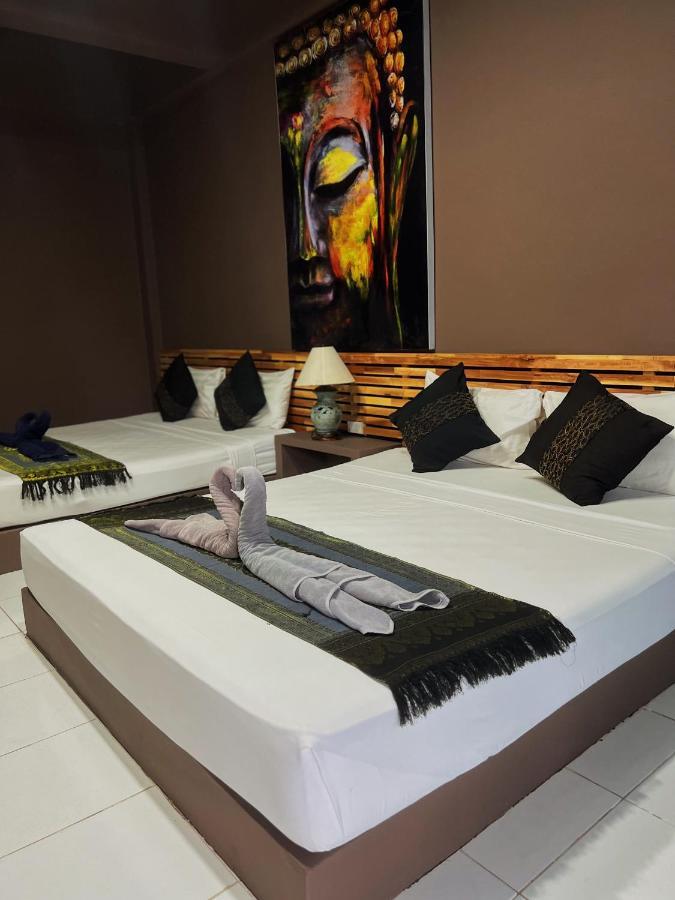 Deluxe Double or Twin Room,1330485602:JPEG