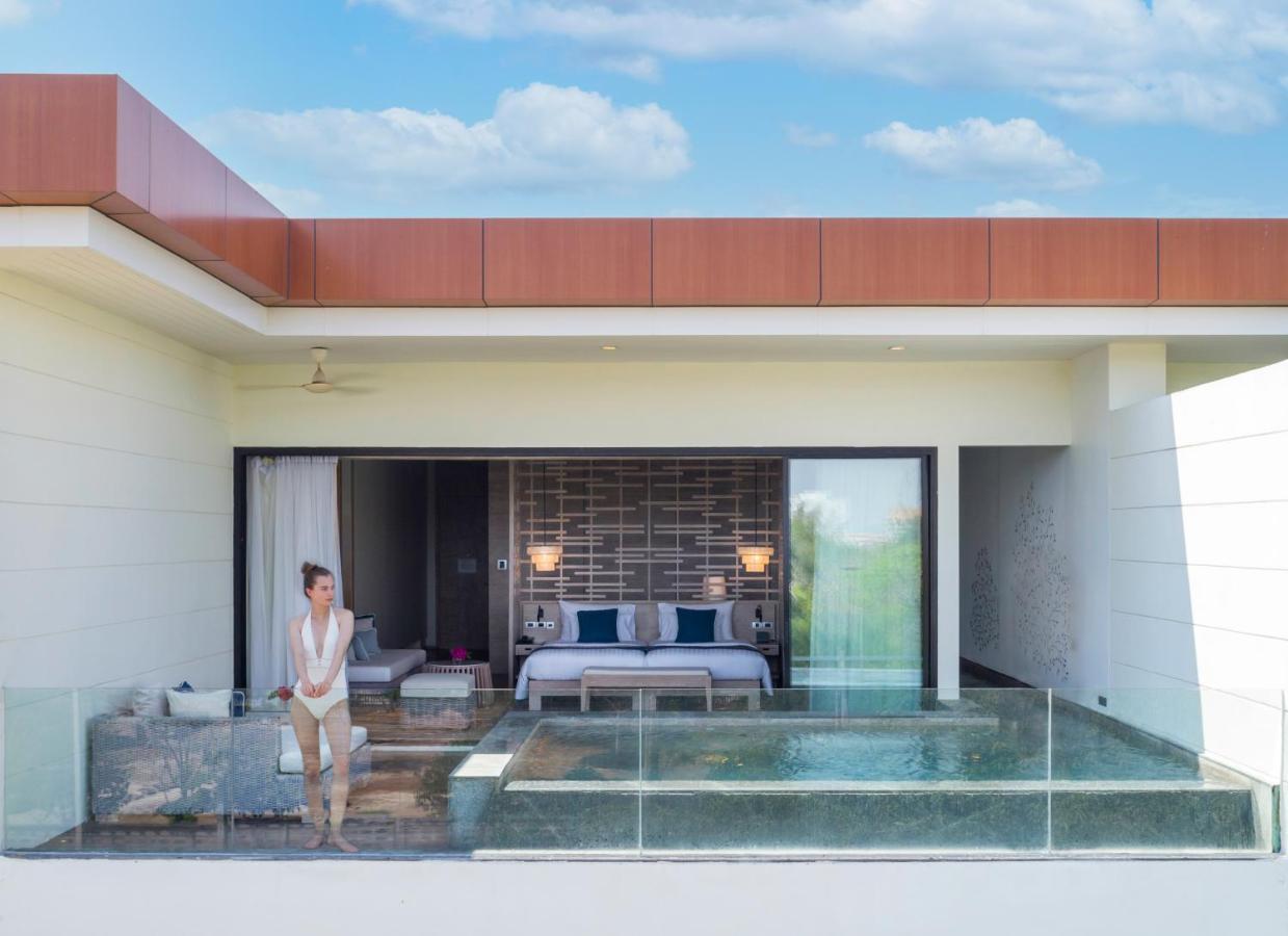 Deluxe Sky Pool Suite