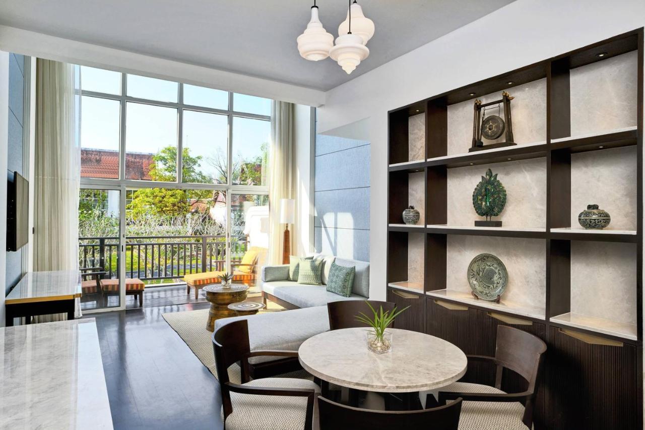 One-Bedroom Duplex King Suite Sofa Bed