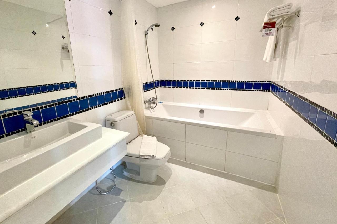 Family Room,1362205925:JPEG