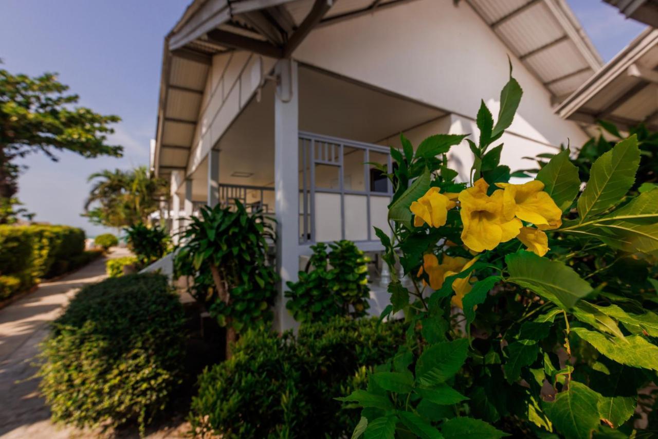 Deluxe Bungalow