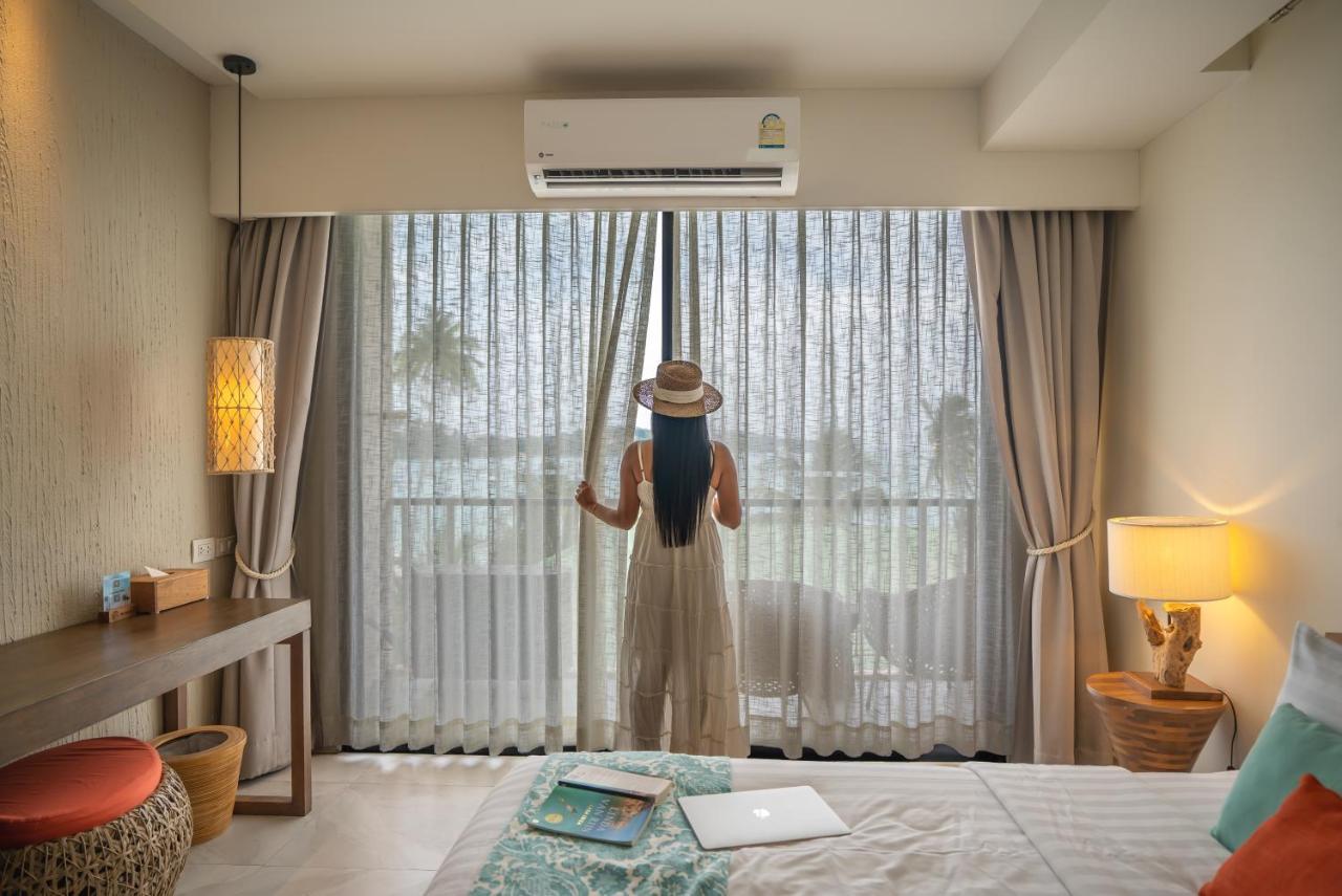 Double or Twin Room Sea View