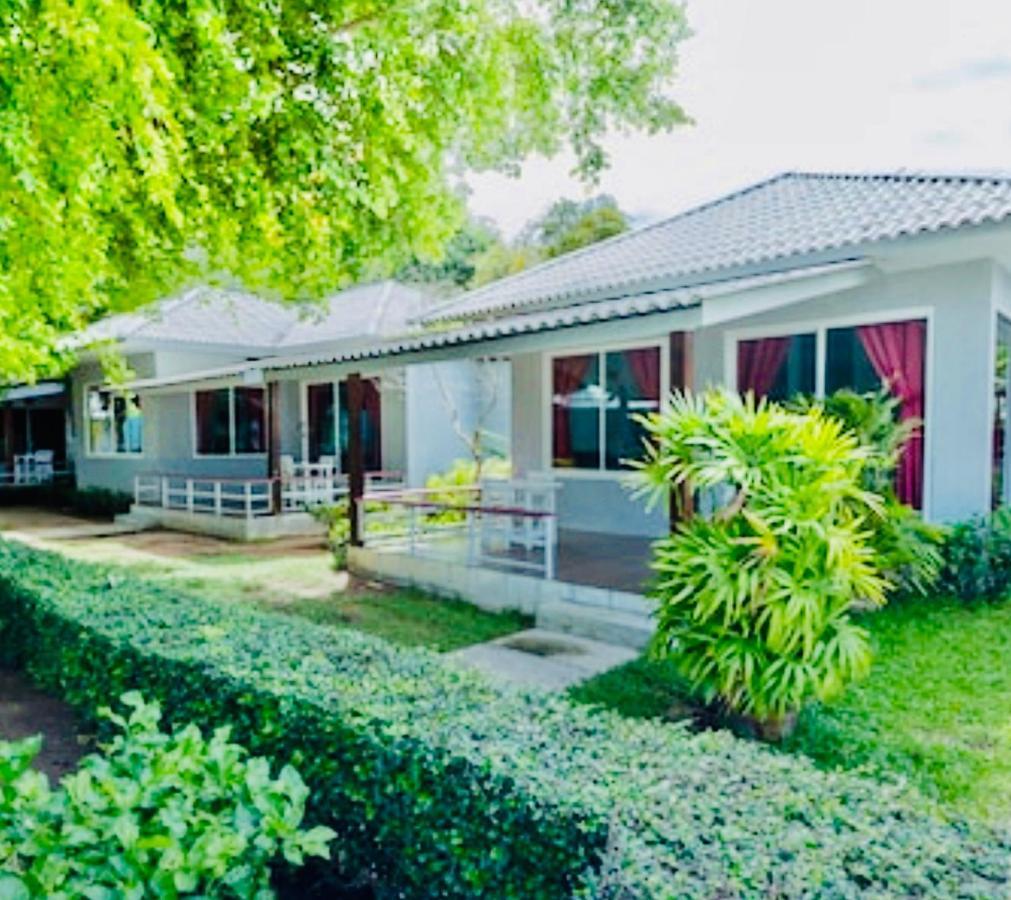 Deluxe Bungalow Garden View