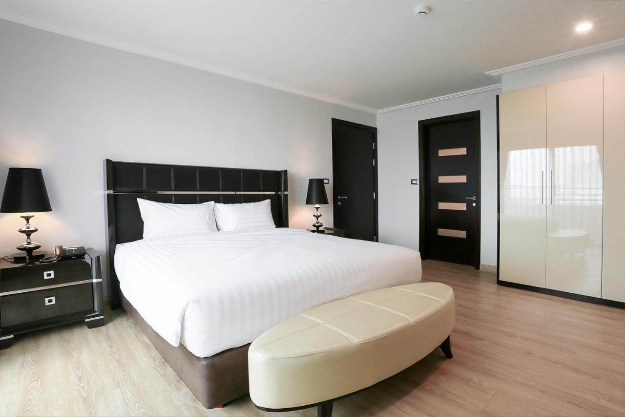 One-Bedroom Suite