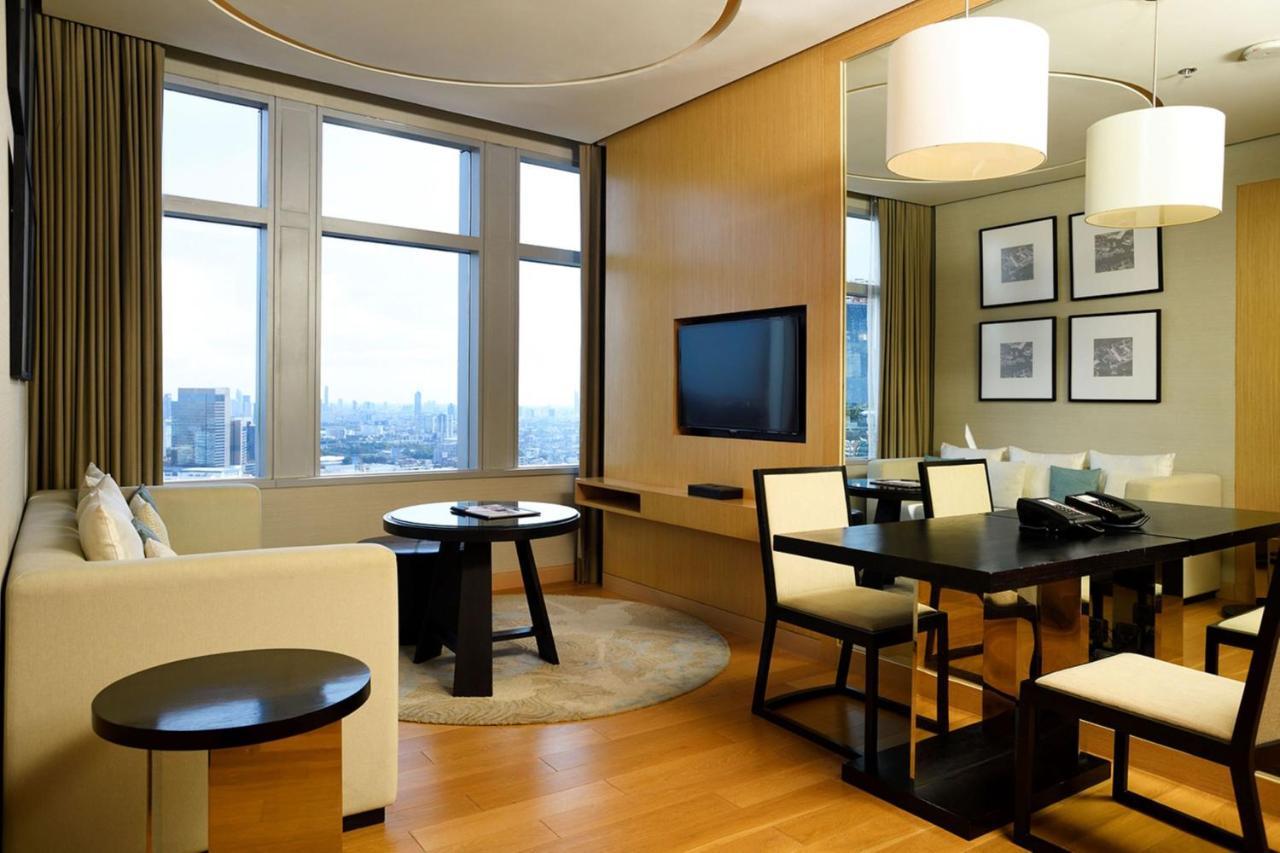 Two-Bedroom Suite - High Floor/Executive Lounge Access,1416259932:JPEG