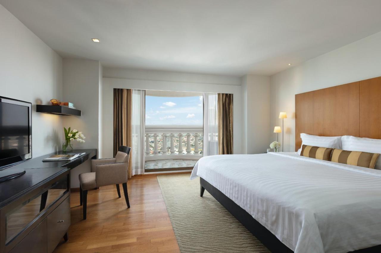 lebua Premium Suite City View