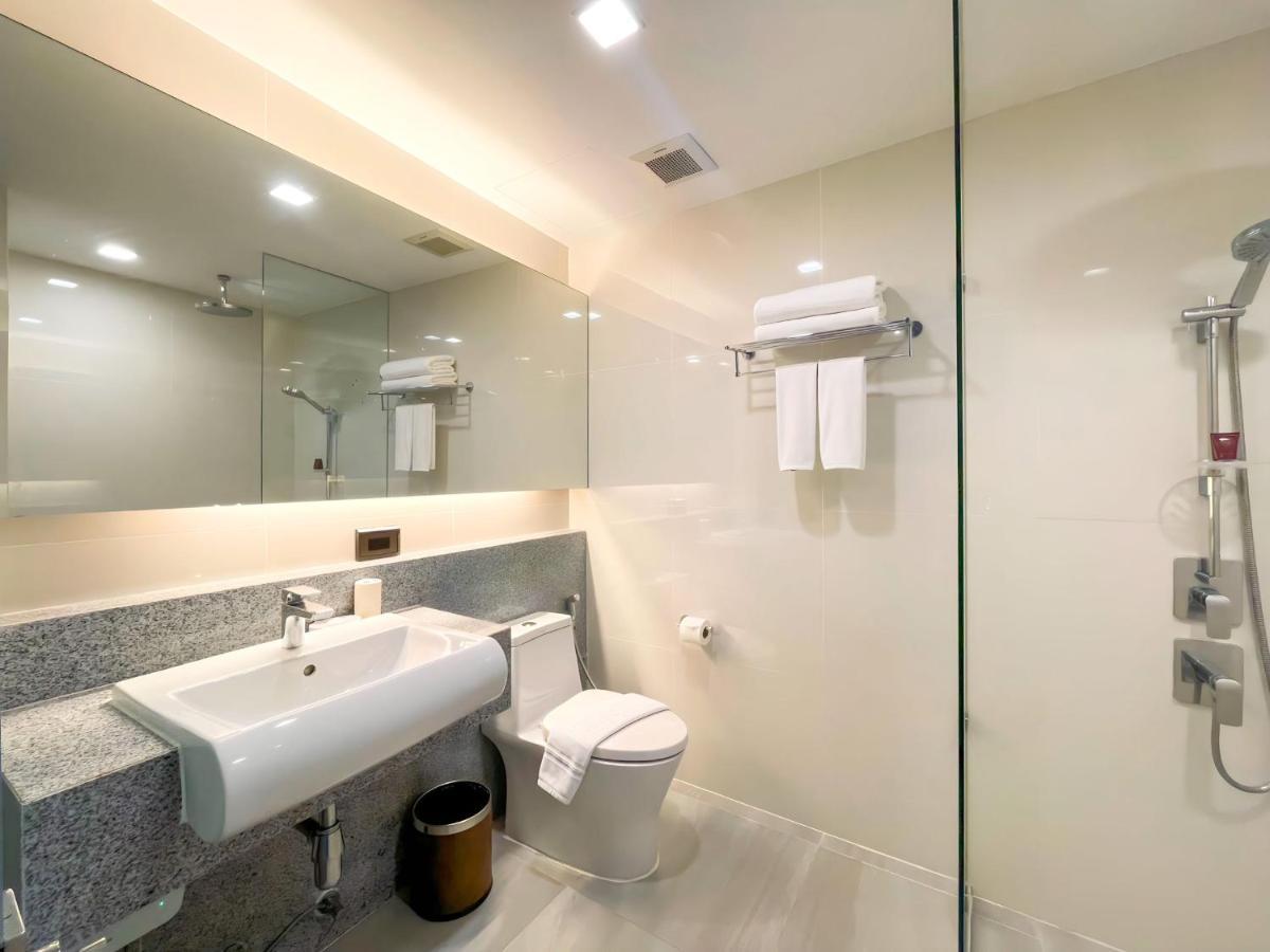 Executive Room
