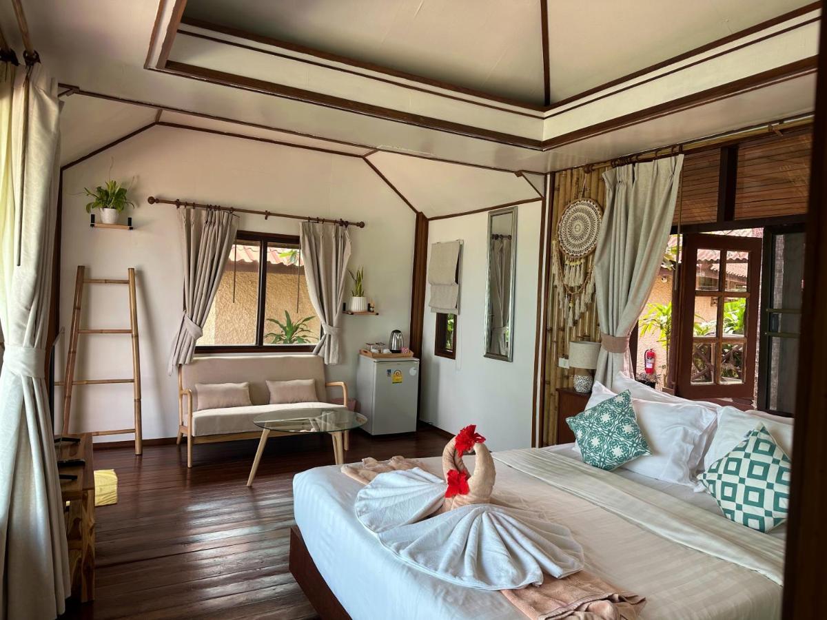 Mini Villa Beachfront "Annex"