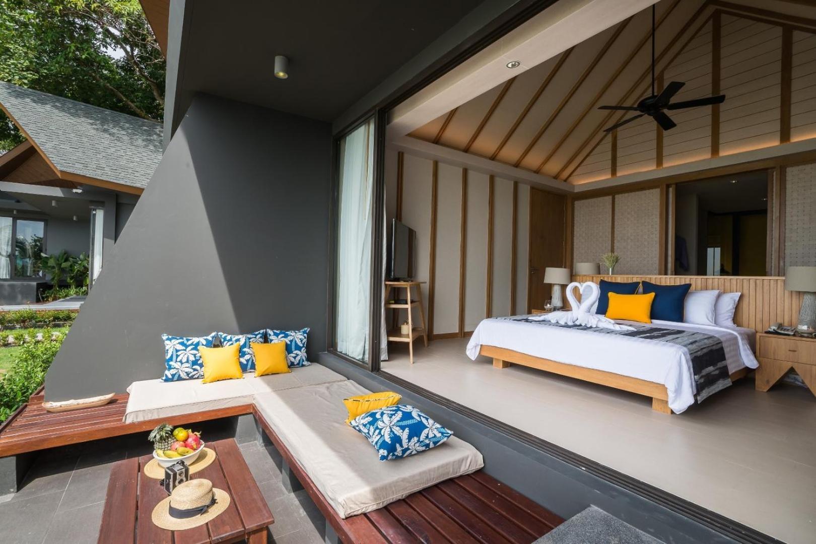 Paradise Beachfront Villa,1433082790:JPEG