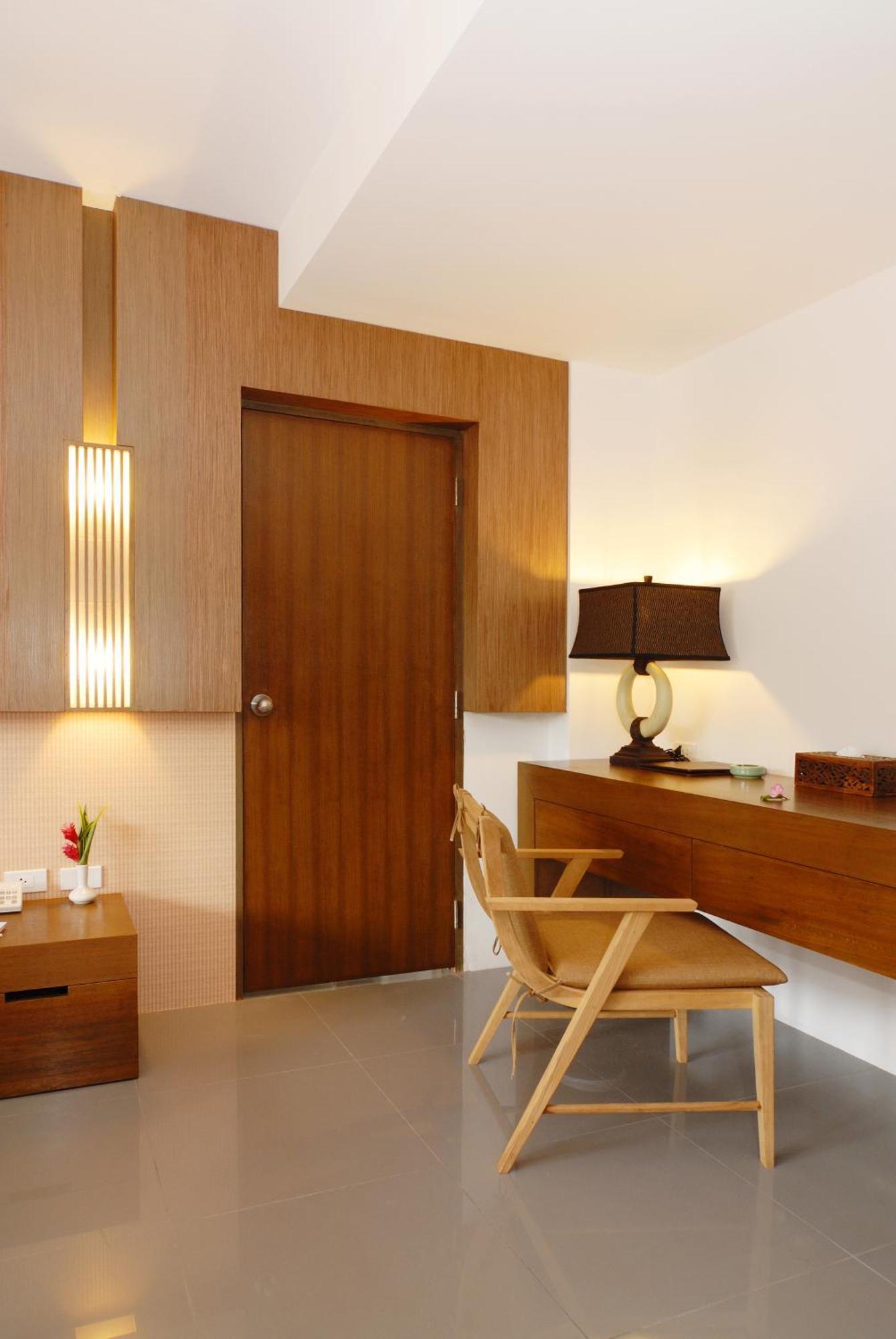 Family Room 2 Rooms Connecting Door