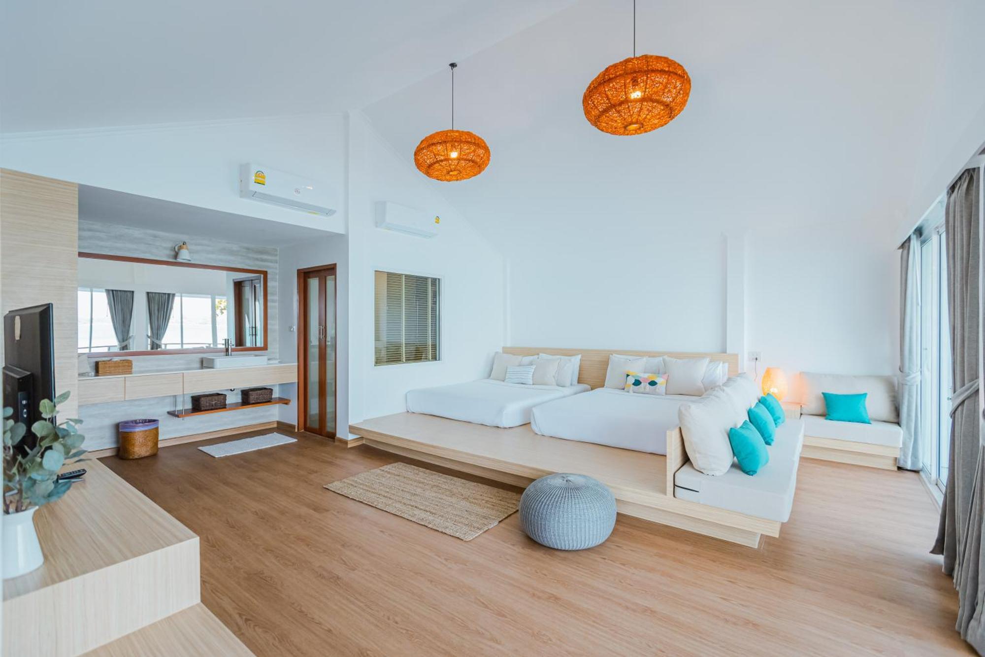 Deluxe Quadruple Room
