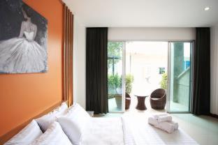 Room Pool Access