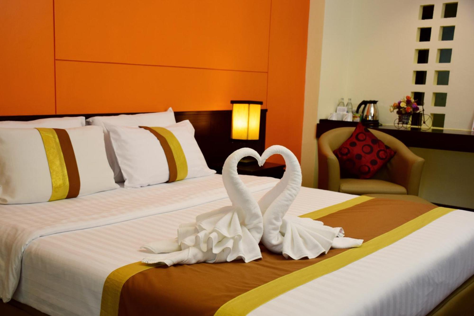 Deluxe Double or Twin Room