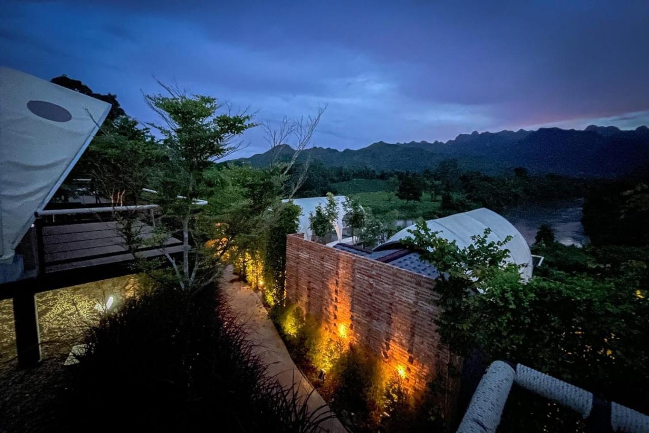 King Room Lake View