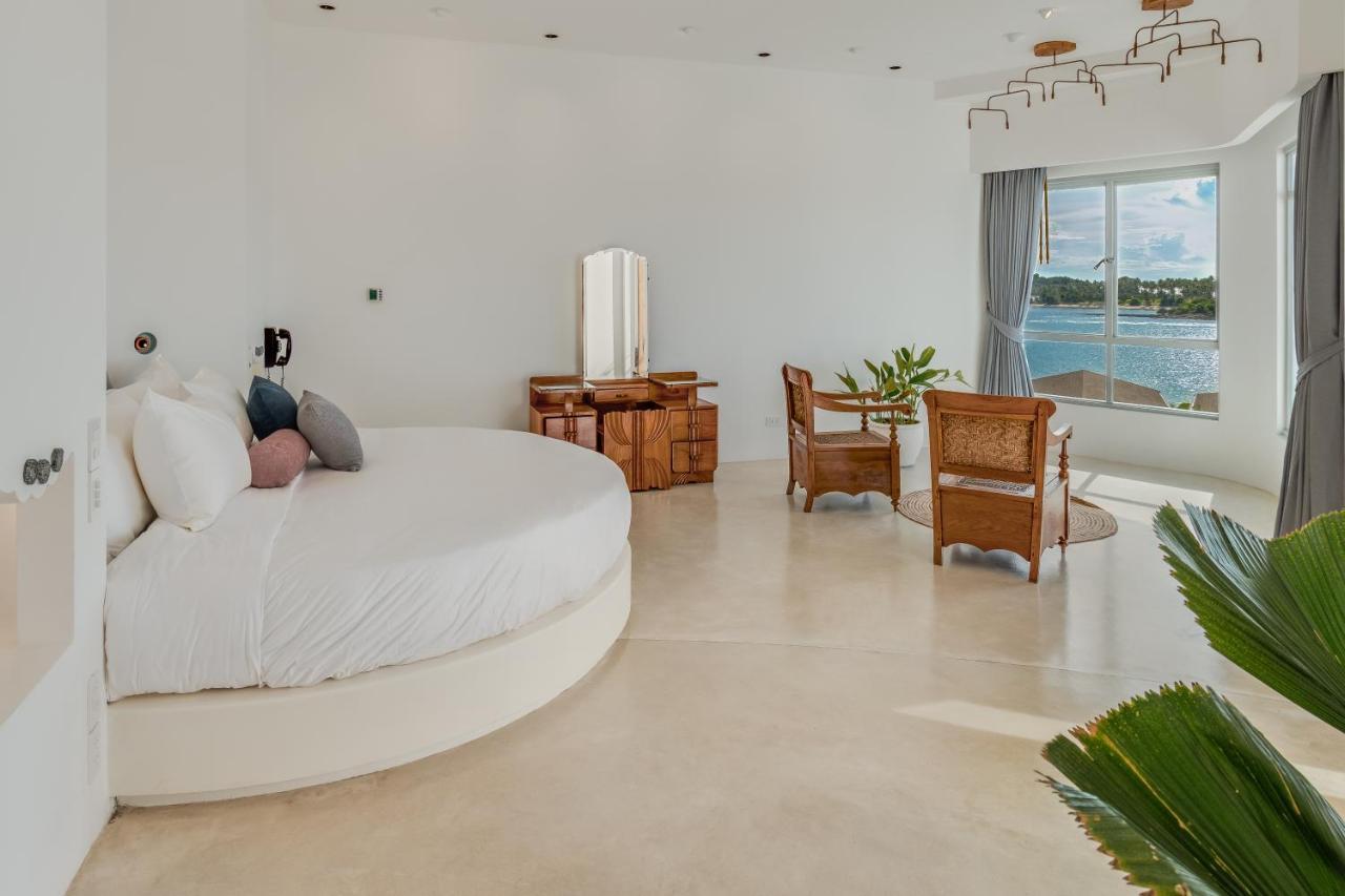 Suite met een Kingsize Bed en Uitzicht op de Oceaan