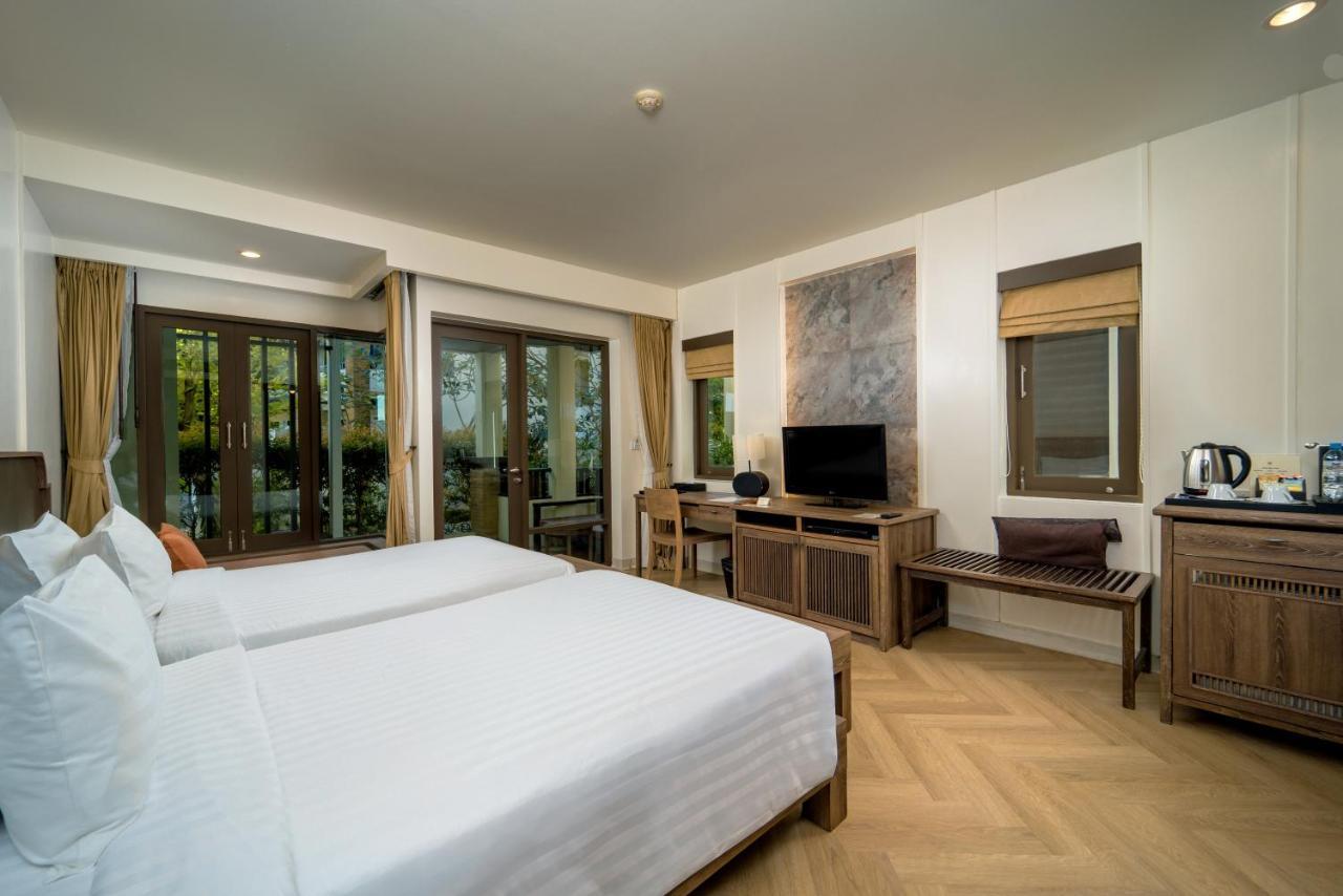 Deluxe Elegance Double or Twin room,1588067308:JPEG