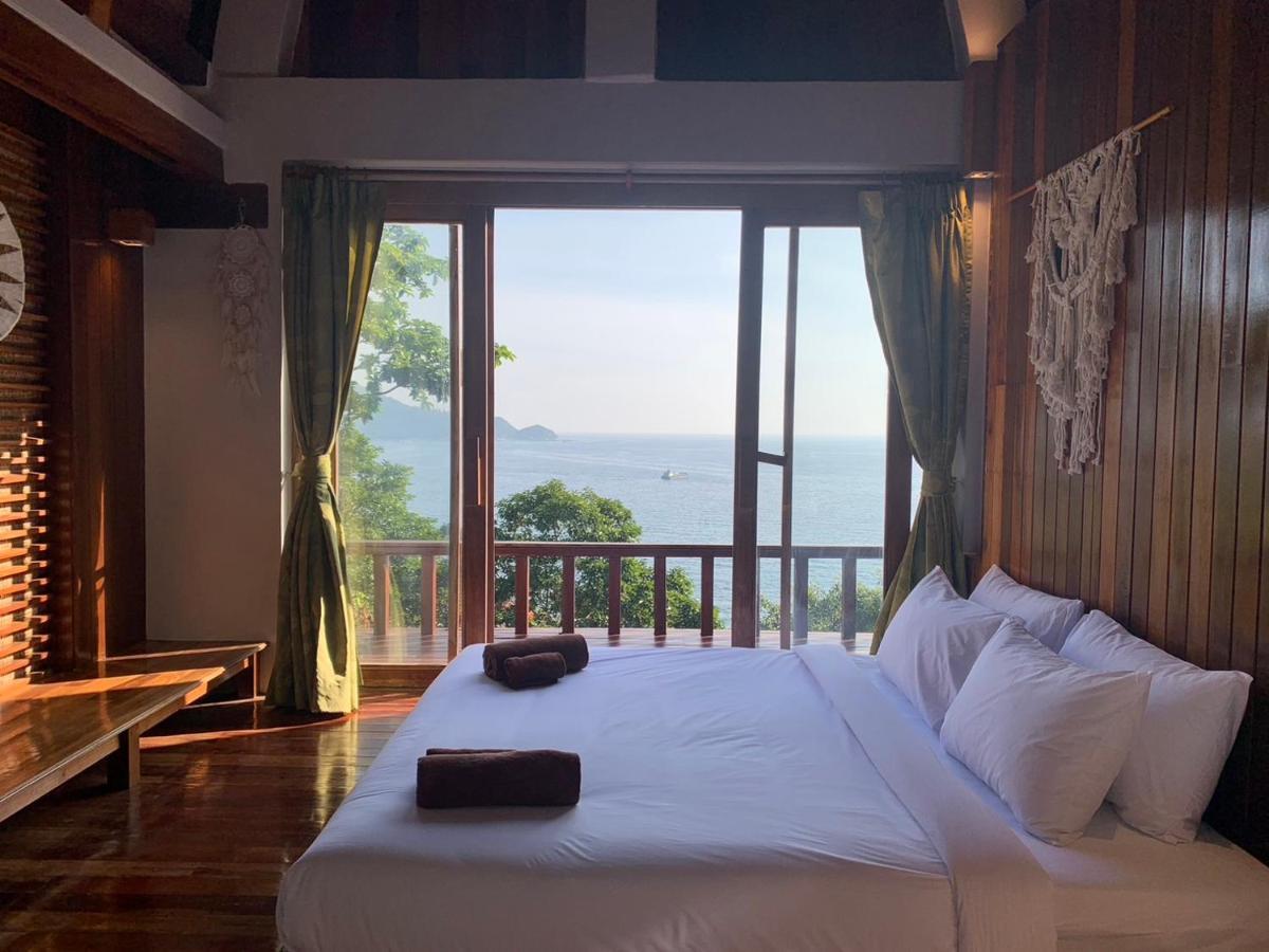 King Suite with Sea View