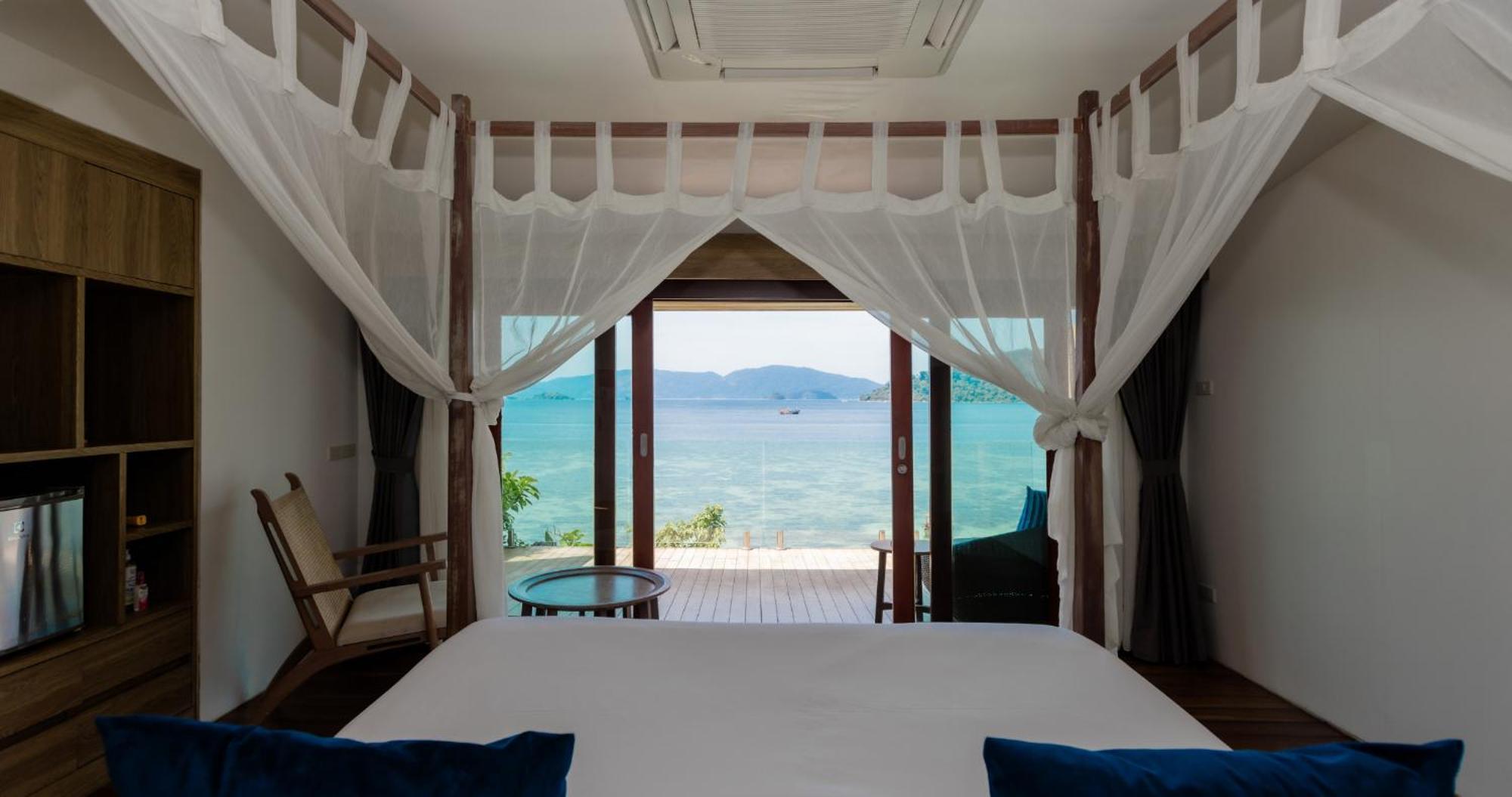 Jacuzzi Suite Ocean View