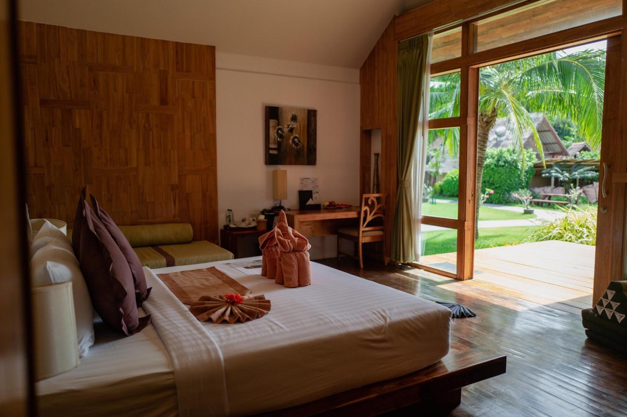 Honeymoon Bungalow Sea View