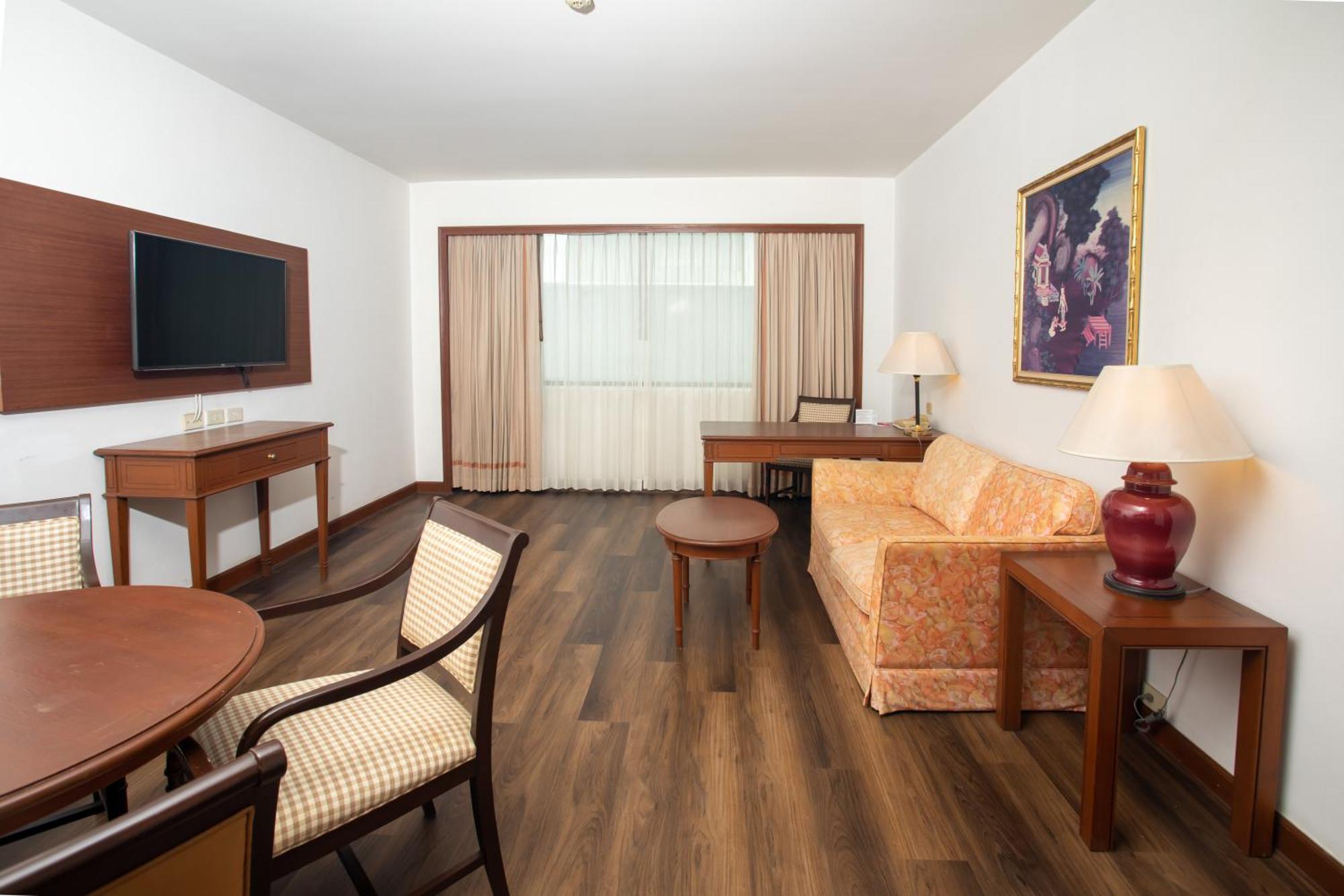 One Bedroom Suite