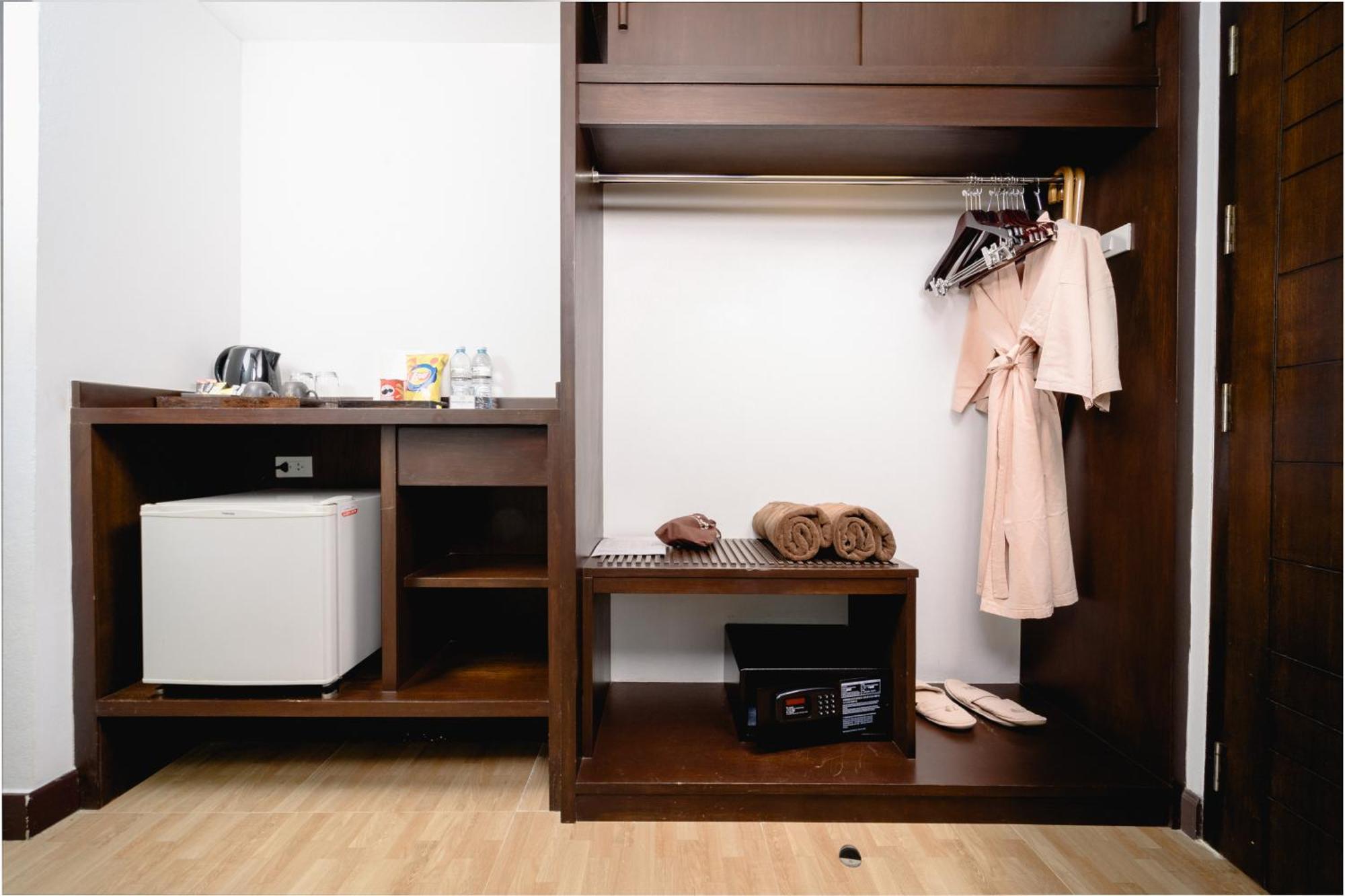 Deluxe Double or Twin Room